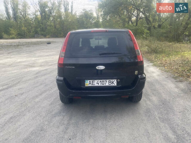 Чорний Форд Фьюжен, об'ємом двигуна 1.6 л та пробігом 290 тис. км за 4100 $, фото 5 на Automoto.ua