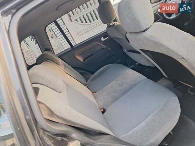 Чорний Форд Фьюжен, об'ємом двигуна 1.6 л та пробігом 255 тис. км за 2900 $, фото 20 на Automoto.ua