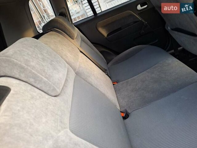 Чорний Форд Фьюжен, об'ємом двигуна 1.6 л та пробігом 255 тис. км за 2900 $, фото 21 на Automoto.ua