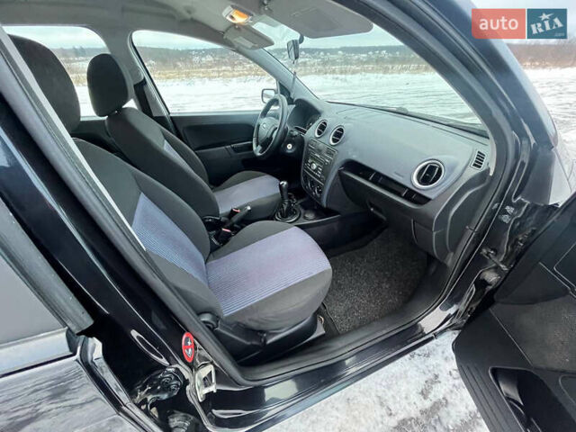Чорний Форд Фьюжен, об'ємом двигуна 1.39 л та пробігом 237 тис. км за 4200 $, фото 11 на Automoto.ua