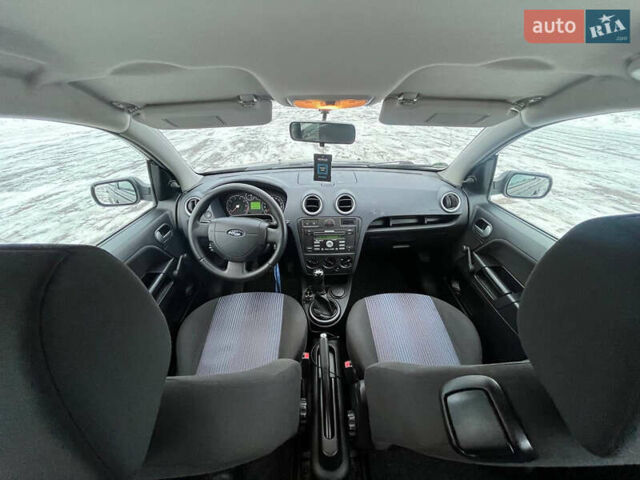 Чорний Форд Фьюжен, об'ємом двигуна 1.39 л та пробігом 237 тис. км за 4200 $, фото 16 на Automoto.ua