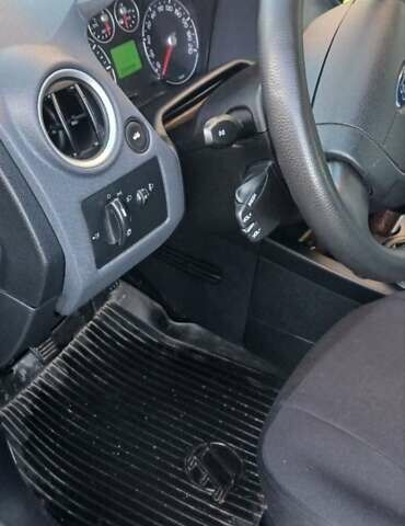 Черный Форд Фьюжн, объемом двигателя 1.4 л и пробегом 237 тыс. км за 4200 $, фото 6 на Automoto.ua