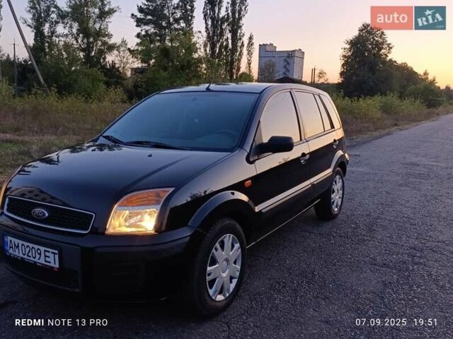 Чорний Форд Фьюжен, об'ємом двигуна 1.4 л та пробігом 166 тис. км за 4400 $, фото 3 на Automoto.ua