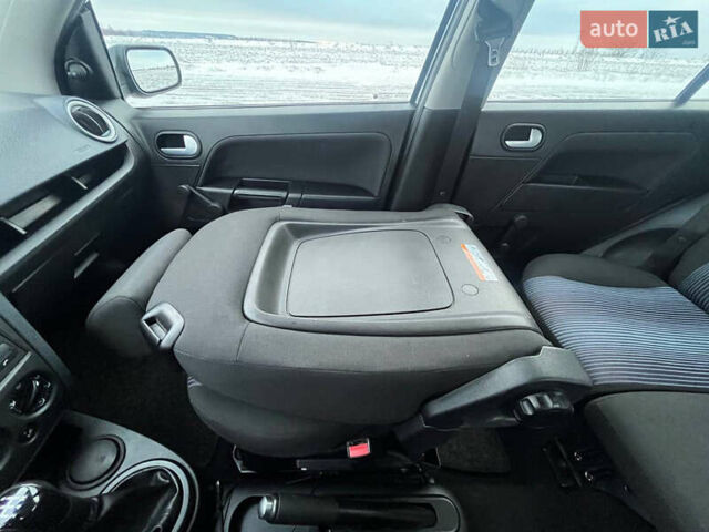 Чорний Форд Фьюжен, об'ємом двигуна 1.39 л та пробігом 237 тис. км за 4200 $, фото 22 на Automoto.ua