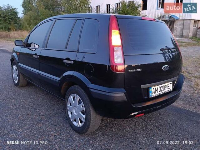 Чорний Форд Фьюжен, об'ємом двигуна 1.4 л та пробігом 166 тис. км за 4400 $, фото 9 на Automoto.ua