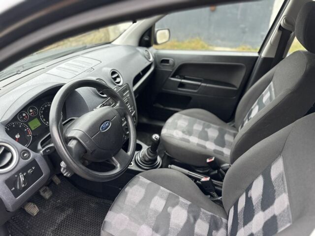 Чорний Форд Фьюжен, об'ємом двигуна 1.4 л та пробігом 195 тис. км за 5100 $, фото 7 на Automoto.ua