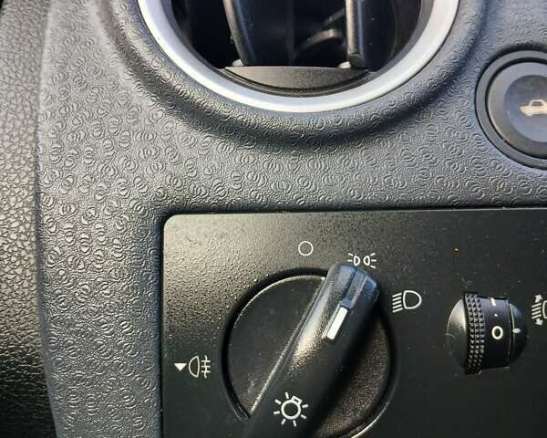 Черный Форд Фьюжн, объемом двигателя 1.4 л и пробегом 185 тыс. км за 5100 $, фото 3 на Automoto.ua