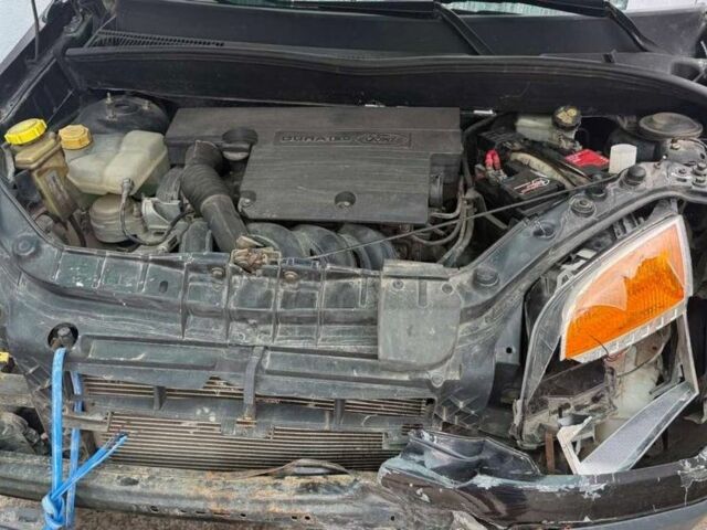 Черный Форд Фьюжн, объемом двигателя 1.4 л и пробегом 198 тыс. км за 2000 $, фото 8 на Automoto.ua