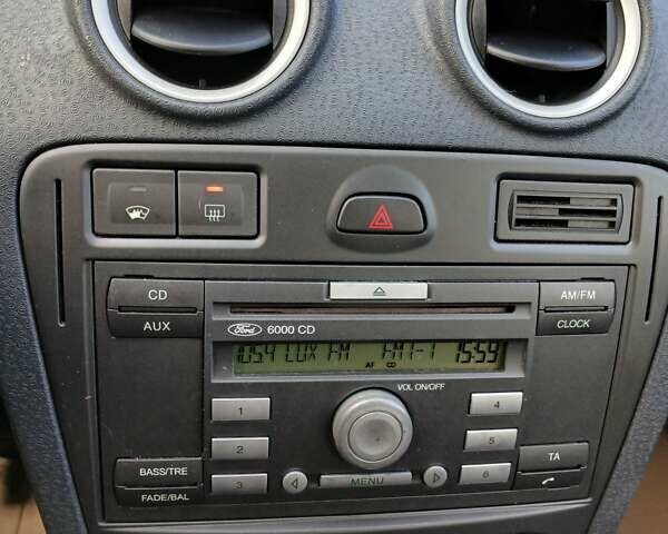 Черный Форд Фьюжн, объемом двигателя 1.4 л и пробегом 185 тыс. км за 5100 $, фото 5 на Automoto.ua