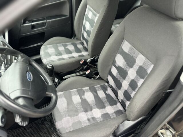 Чорний Форд Фьюжен, об'ємом двигуна 1.4 л та пробігом 195 тис. км за 5100 $, фото 6 на Automoto.ua