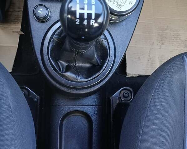 Черный Форд Фьюжн, объемом двигателя 1.4 л и пробегом 185 тыс. км за 5100 $, фото 2 на Automoto.ua