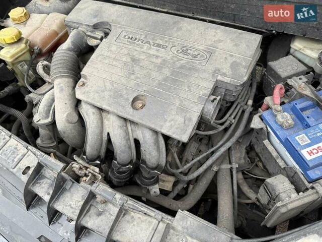 Черный Форд Фьюжн, объемом двигателя 1.4 л и пробегом 216 тыс. км за 3890 $, фото 26 на Automoto.ua