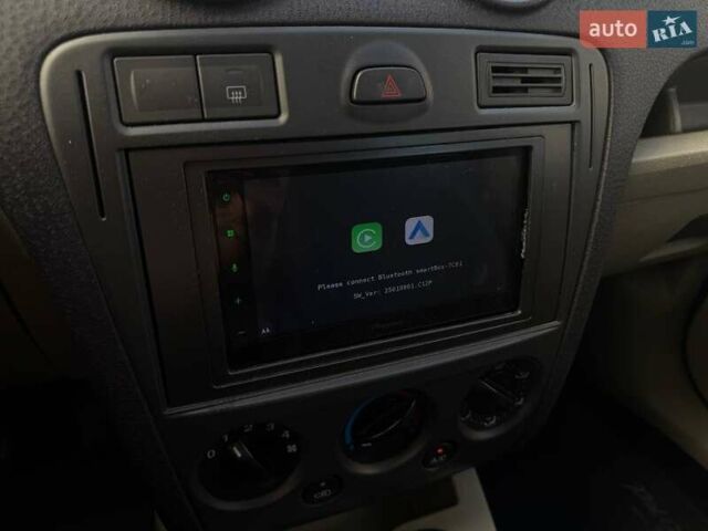 Черный Форд Фьюжн, объемом двигателя 1.4 л и пробегом 235 тыс. км за 4290 $, фото 20 на Automoto.ua