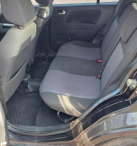 Черный Форд Фьюжн, объемом двигателя 1.6 л и пробегом 318 тыс. км за 4200 $, фото 8 на Automoto.ua