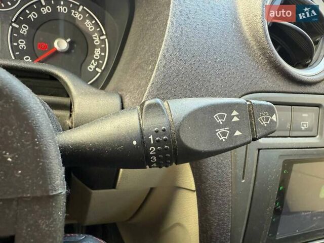 Черный Форд Фьюжн, объемом двигателя 1.4 л и пробегом 235 тыс. км за 4290 $, фото 19 на Automoto.ua