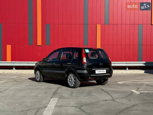 Черный Форд Фьюжн, объемом двигателя 1.4 л и пробегом 235 тыс. км за 4290 $, фото 4 на Automoto.ua