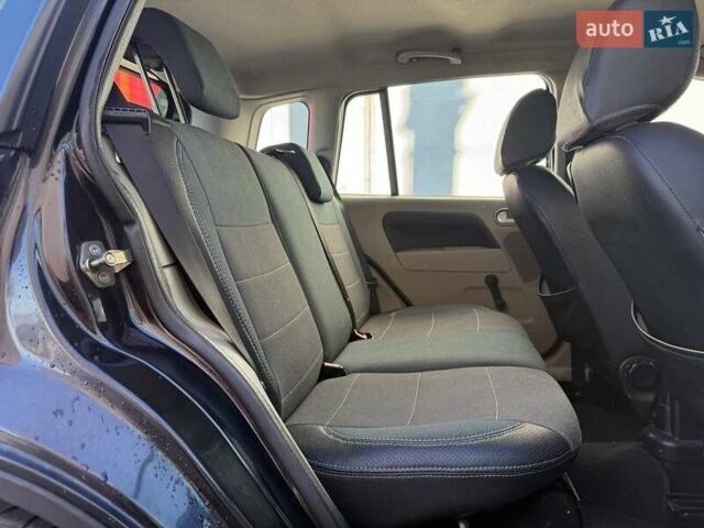 Черный Форд Фьюжн, объемом двигателя 1.4 л и пробегом 235 тыс. км за 4290 $, фото 10 на Automoto.ua