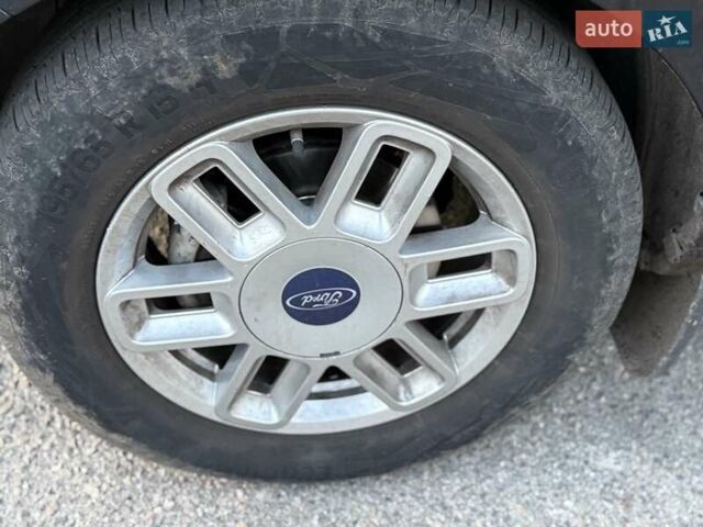 Форд Фьюжен 2007 у Запоріжжя на Automoto.ua Чорний Форд Фьюжен, об'ємом двигуна 1.4 л та пробігом 133 тис. км за 4800 $, фото 17 на Automoto.ua