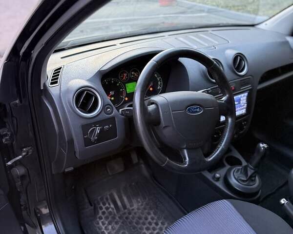 Форд Фьюжен 2007 у Запоріжжя на Automoto.ua Чорний Форд Фьюжен, об'ємом двигуна 1.4 л та пробігом 133 тис. км за 4800 $, фото 18 на Automoto.ua