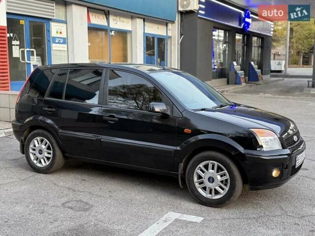 Форд Фьюжен 2007 у Запоріжжя на Automoto.ua Чорний Форд Фьюжен, об'ємом двигуна 1.4 л та пробігом 133 тис. км за 4800 $, фото 1 на Automoto.ua