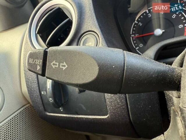 Черный Форд Фьюжн, объемом двигателя 1.4 л и пробегом 235 тыс. км за 4290 $, фото 18 на Automoto.ua