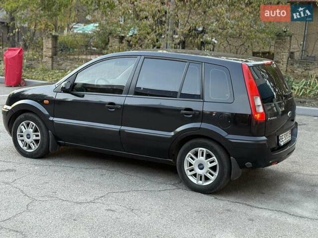 Форд Фьюжен 2007 у Запоріжжя на Automoto.ua Чорний Форд Фьюжен, об'ємом двигуна 1.4 л та пробігом 133 тис. км за 4800 $, фото 9 на Automoto.ua