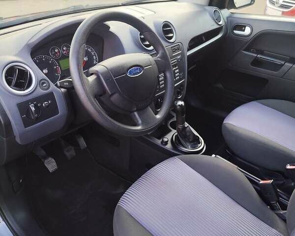 Чорний Форд Фьюжен, об'ємом двигуна 1.4 л та пробігом 240 тис. км за 5900 $, фото 20 на Automoto.ua