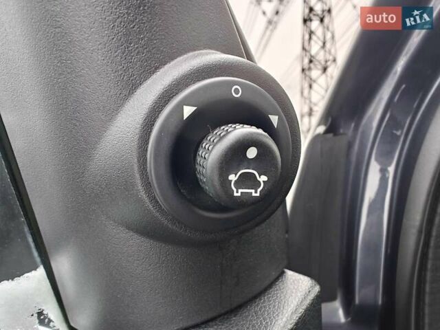 Чорний Форд Фьюжен, об'ємом двигуна 1.4 л та пробігом 242 тис. км за 5450 $, фото 12 на Automoto.ua