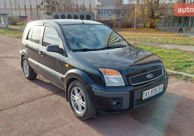 Черный Форд Фьюжн, объемом двигателя 1.6 л и пробегом 318 тыс. км за 4200 $, фото 1 на Automoto.ua