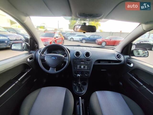 Черный Форд Фьюжн, объемом двигателя 1.4 л и пробегом 240 тыс. км за 5900 $, фото 15 на Automoto.ua