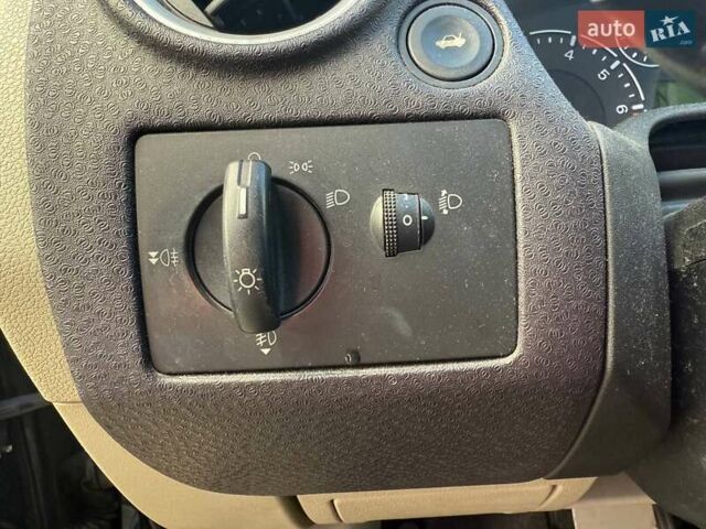 Черный Форд Фьюжн, объемом двигателя 1.4 л и пробегом 235 тыс. км за 4290 $, фото 16 на Automoto.ua