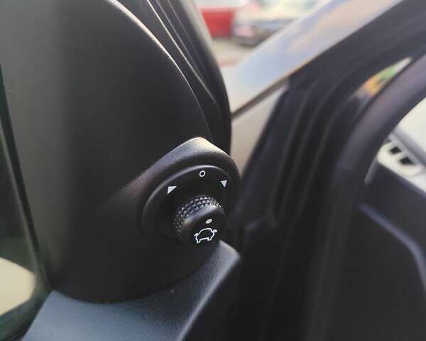 Чорний Форд Фьюжен, об'ємом двигуна 1.4 л та пробігом 240 тис. км за 5900 $, фото 25 на Automoto.ua