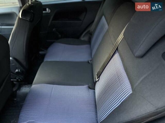 Форд Фьюжен 2007 у Запоріжжя на Automoto.ua Чорний Форд Фьюжен, об'ємом двигуна 1.4 л та пробігом 133 тис. км за 4800 $, фото 14 на Automoto.ua