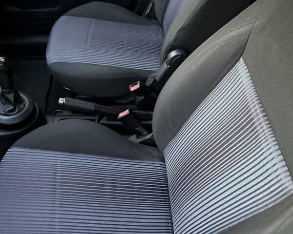 Форд Фьюжен 2007 у Запоріжжя на Automoto.ua Чорний Форд Фьюжен, об'ємом двигуна 1.4 л та пробігом 133 тис. км за 4800 $, фото 41 на Automoto.ua