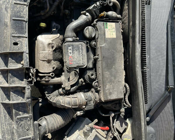 Черный Форд Фьюжн, объемом двигателя 1.4 л и пробегом 315 тыс. км за 4500 $, фото 12 на Automoto.ua