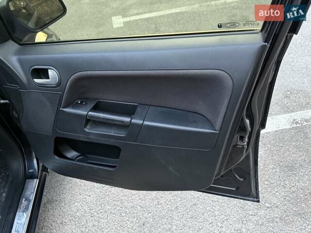 Форд Фьюжен 2007 у Запоріжжя на Automoto.ua Чорний Форд Фьюжен, об'ємом двигуна 1.4 л та пробігом 133 тис. км за 4800 $, фото 35 на Automoto.ua