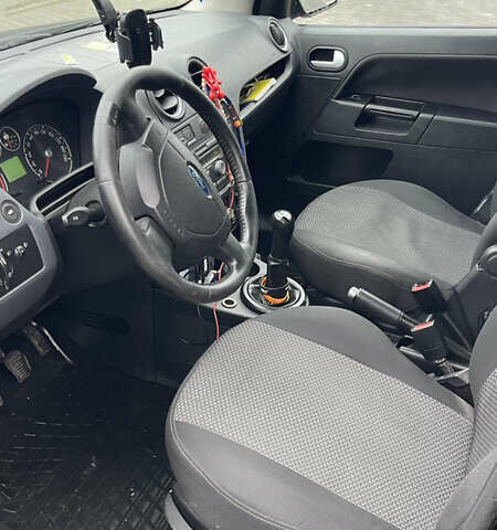 Форд Фьюжен 2007 у Києві на Automoto.ua Чорний Форд Фьюжен, об'ємом двигуна 1.4 л та пробігом 310 тис. км за 4400 $, фото 6 на Automoto.ua