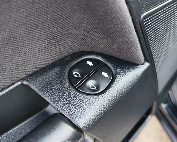 Чорний Форд Фьюжен, об'ємом двигуна 1.4 л та пробігом 240 тис. км за 5900 $, фото 32 на Automoto.ua