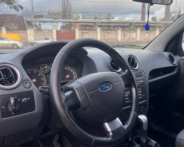 Черный Форд Фьюжн, объемом двигателя 1.6 л и пробегом 215 тыс. км за 4499 $, фото 12 на Automoto.ua