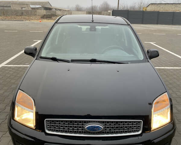 Черный Форд Фьюжн, объемом двигателя 1.6 л и пробегом 193 тыс. км за 6900 $, фото 2 на Automoto.ua