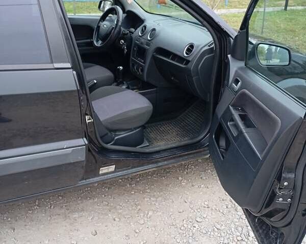 Чорний Форд Фьюжен, об'ємом двигуна 1.4 л та пробігом 260 тис. км за 4300 $, фото 6 на Automoto.ua