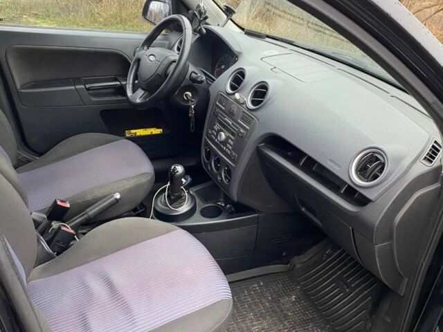 Чорний Форд Фьюжен, об'ємом двигуна 1.4 л та пробігом 101 тис. км за 4350 $, фото 4 на Automoto.ua