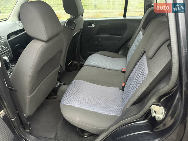 Черный Форд Фьюжн, объемом двигателя 1.6 л и пробегом 147 тыс. км за 4300 $, фото 9 на Automoto.ua