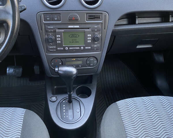 Черный Форд Фьюжн, объемом двигателя 1.6 л и пробегом 160 тыс. км за 7400 $, фото 21 на Automoto.ua