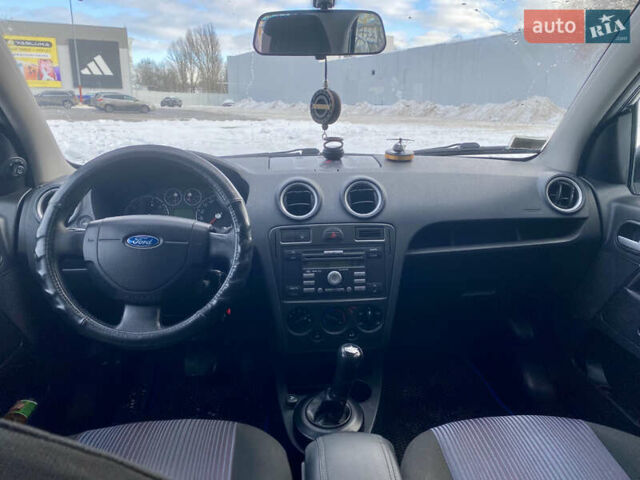 Чорний Форд Фьюжен, об'ємом двигуна 1.4 л та пробігом 193 тис. км за 4350 $, фото 20 на Automoto.ua