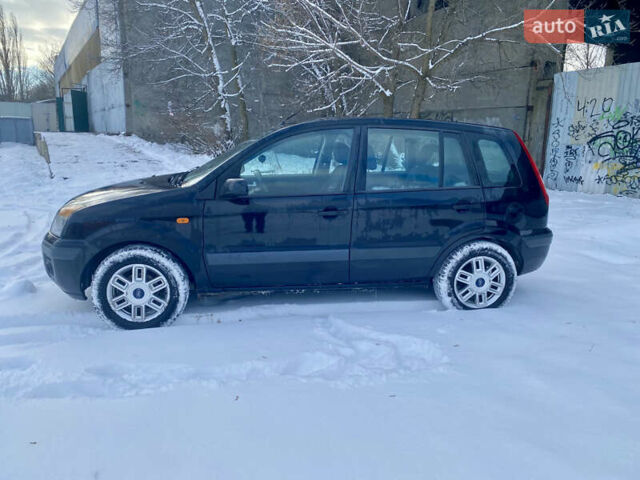 Чорний Форд Фьюжен, об'ємом двигуна 1.4 л та пробігом 193 тис. км за 4350 $, фото 2 на Automoto.ua