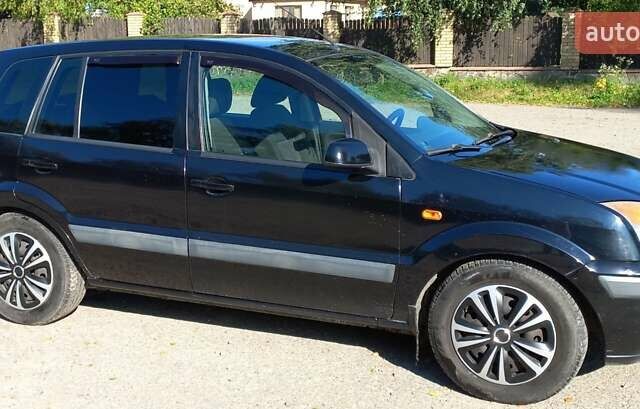 Чорний Форд Фьюжен, об'ємом двигуна 1.6 л та пробігом 312 тис. км за 4900 $, фото 7 на Automoto.ua