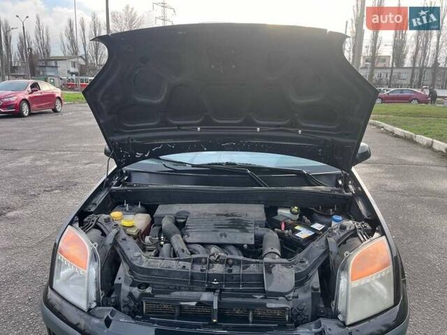 Черный Форд Фьюжн, объемом двигателя 1.6 л и пробегом 215 тыс. км за 4499 $, фото 19 на Automoto.ua