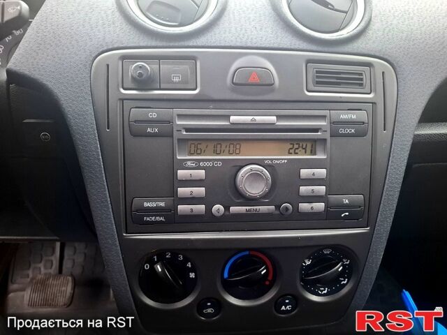 Черный Форд Фьюжн, объемом двигателя 1.4 л и пробегом 218 тыс. км за 5000 $, фото 8 на Automoto.ua