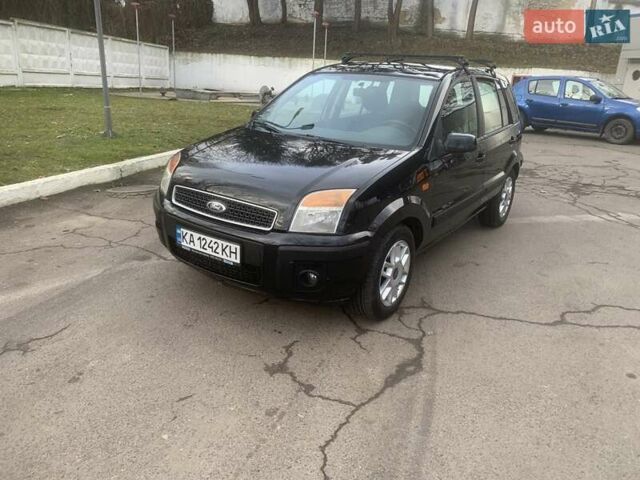 Черный Форд Фьюжн, объемом двигателя 1.39 л и пробегом 192 тыс. км за 4300 $, фото 2 на Automoto.ua